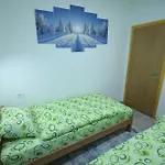 Strahinja Lux *