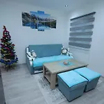 Strahinja Lux *