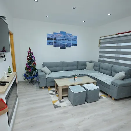 Strahinja Lux Apartman *